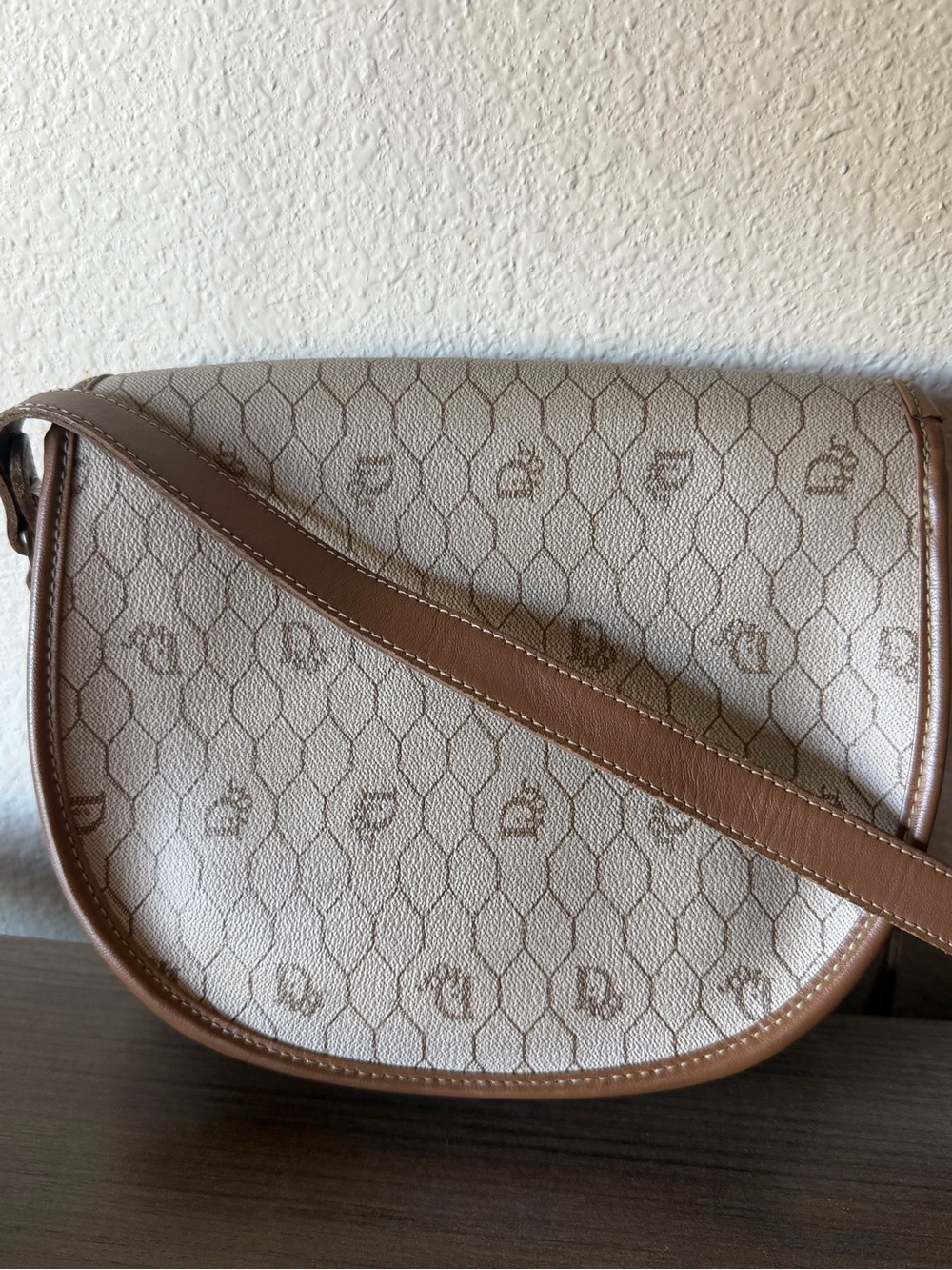 Dior vintage Cream Crossbody Saddle Bag - Women's Elegant Shoulder Purse - Picture 14 of 16